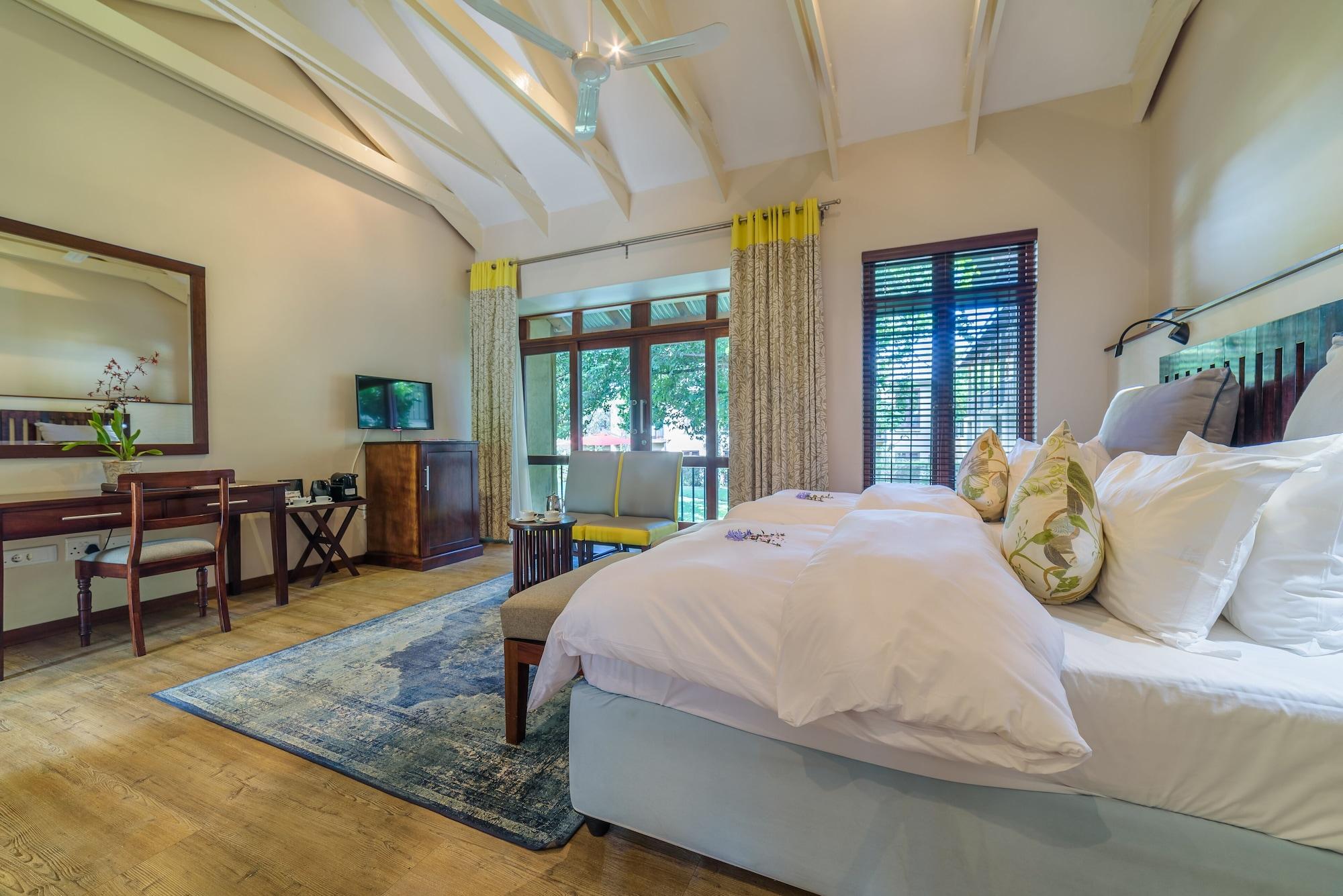 Casterbridge Hollow Boutique Hotel Уайт-Ривер Экстерьер фото