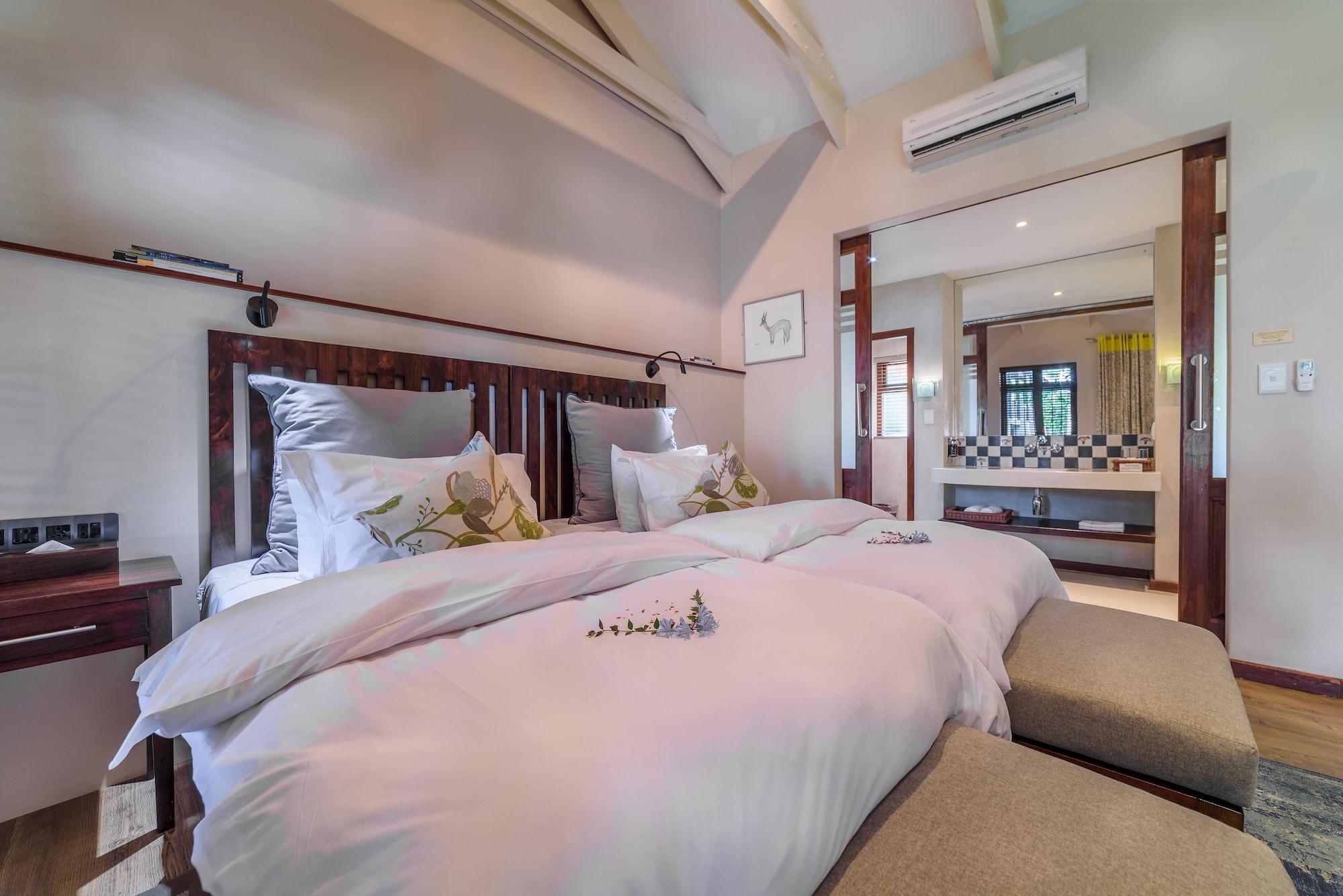 Casterbridge Hollow Boutique Hotel Уайт-Ривер Экстерьер фото
