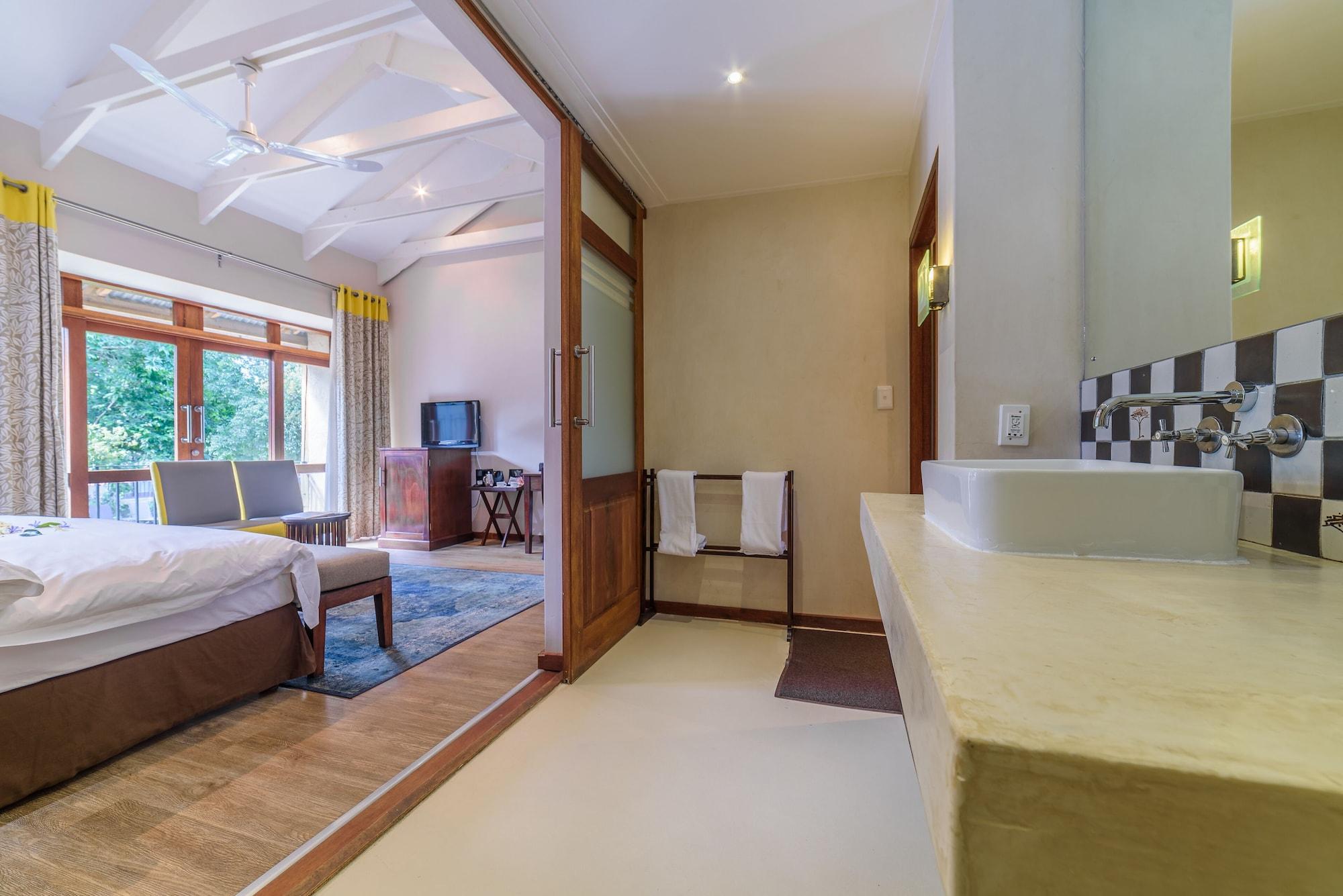 Casterbridge Hollow Boutique Hotel Уайт-Ривер Экстерьер фото