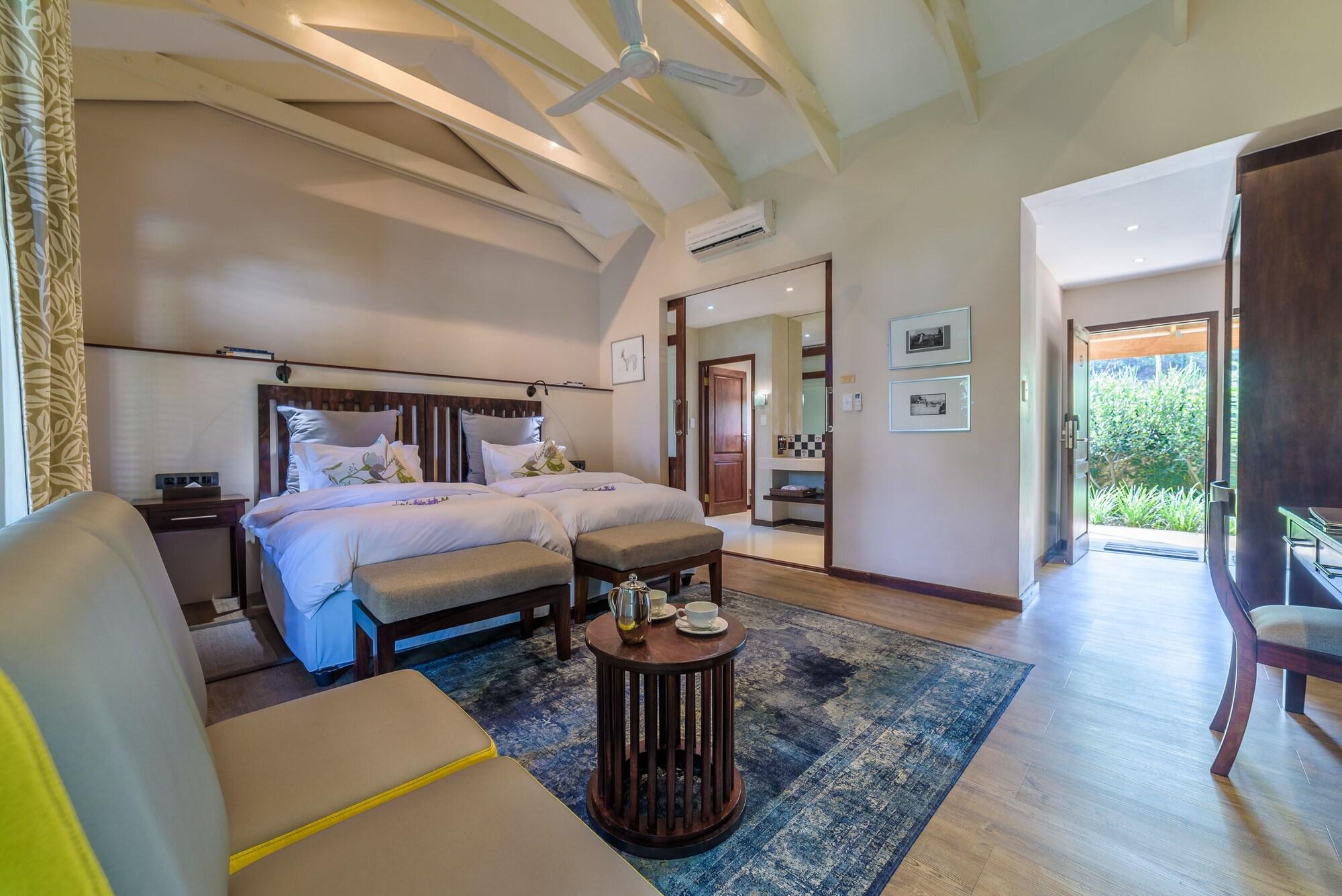 Casterbridge Hollow Boutique Hotel Уайт-Ривер Экстерьер фото