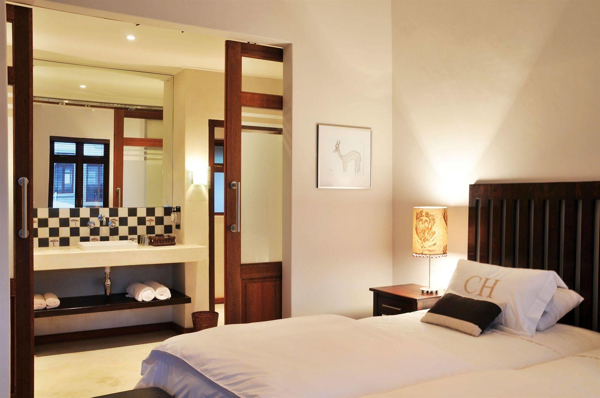 Casterbridge Hollow Boutique Hotel Уайт-Ривер Экстерьер фото